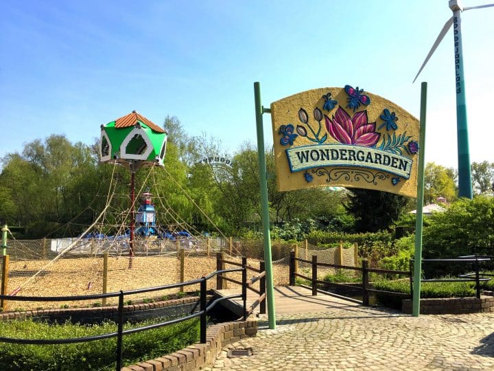 Berliner Seilfabrik Spielplatz „Wondergarden“ im Bobbejaanland, Belgien