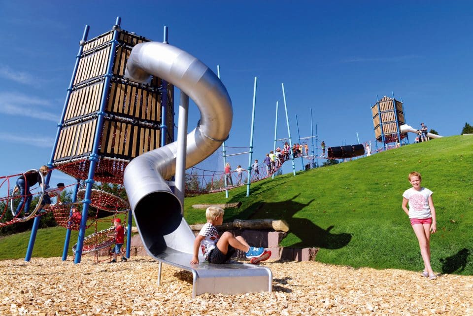 Climbing tower - Berliner Seilfabrik - Play equipment for life