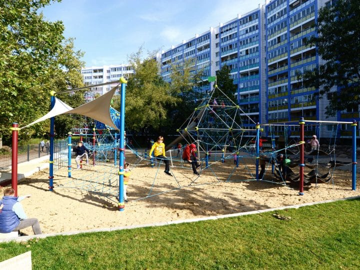 Large playground - Berliner Seilfabrik - Play equipment for life